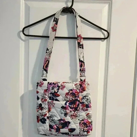 Vera Bradley Handbags - Vera Bradley Crossbody Bag Floral Quilted Lightweight Travel Purse